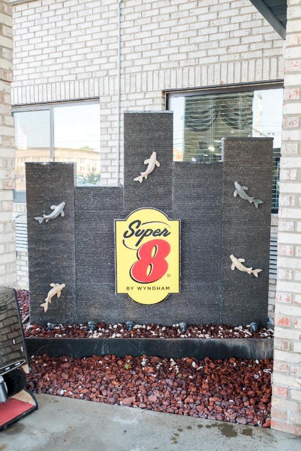 Super 8 By Wyndham Uniontown Pa Hotel Exterior foto