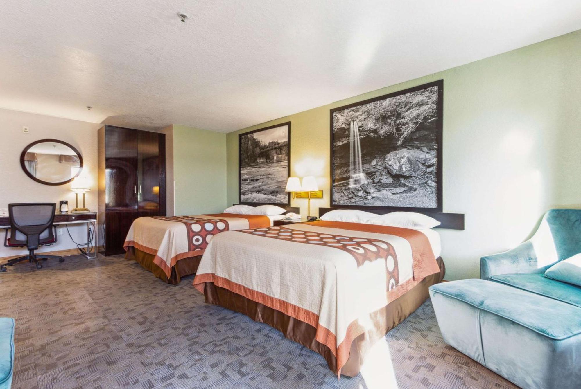 Super 8 By Wyndham Uniontown Pa Hotel Exterior foto